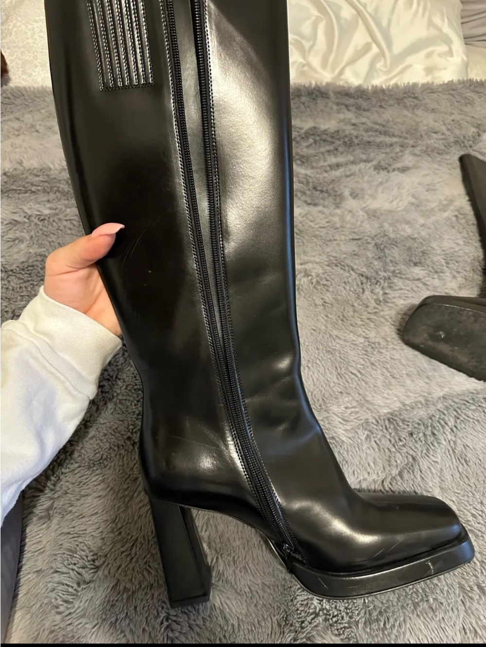 Jeffrey Campbell Maximal Knee High
Boots - Picture 13 of 14
